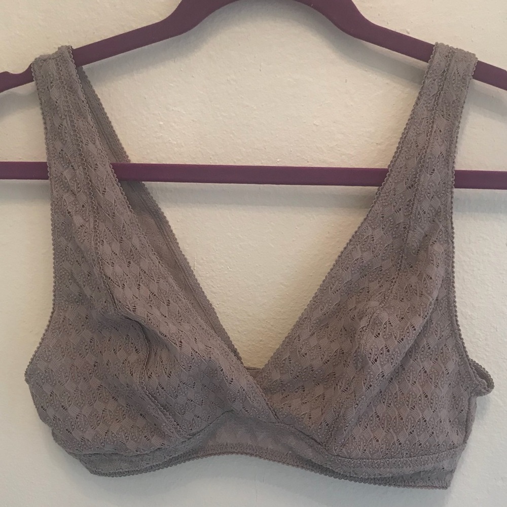 Secret Treaures Light Gray Lace Bralette